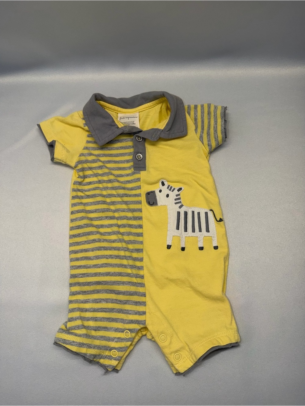 First Impressions Baby Boy Romper | Yellow/Grey | 0–3M | GUC
